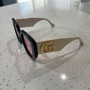 Gucci sunglasses